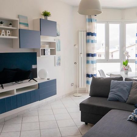 Apartament Ad Un Passo Dal Molo Con 2 Biciclette Incluse Viareggio Zewnętrze zdjęcie